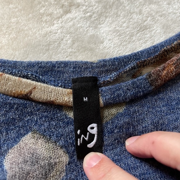 Floral Casual Shirt - Picture 3 of 3